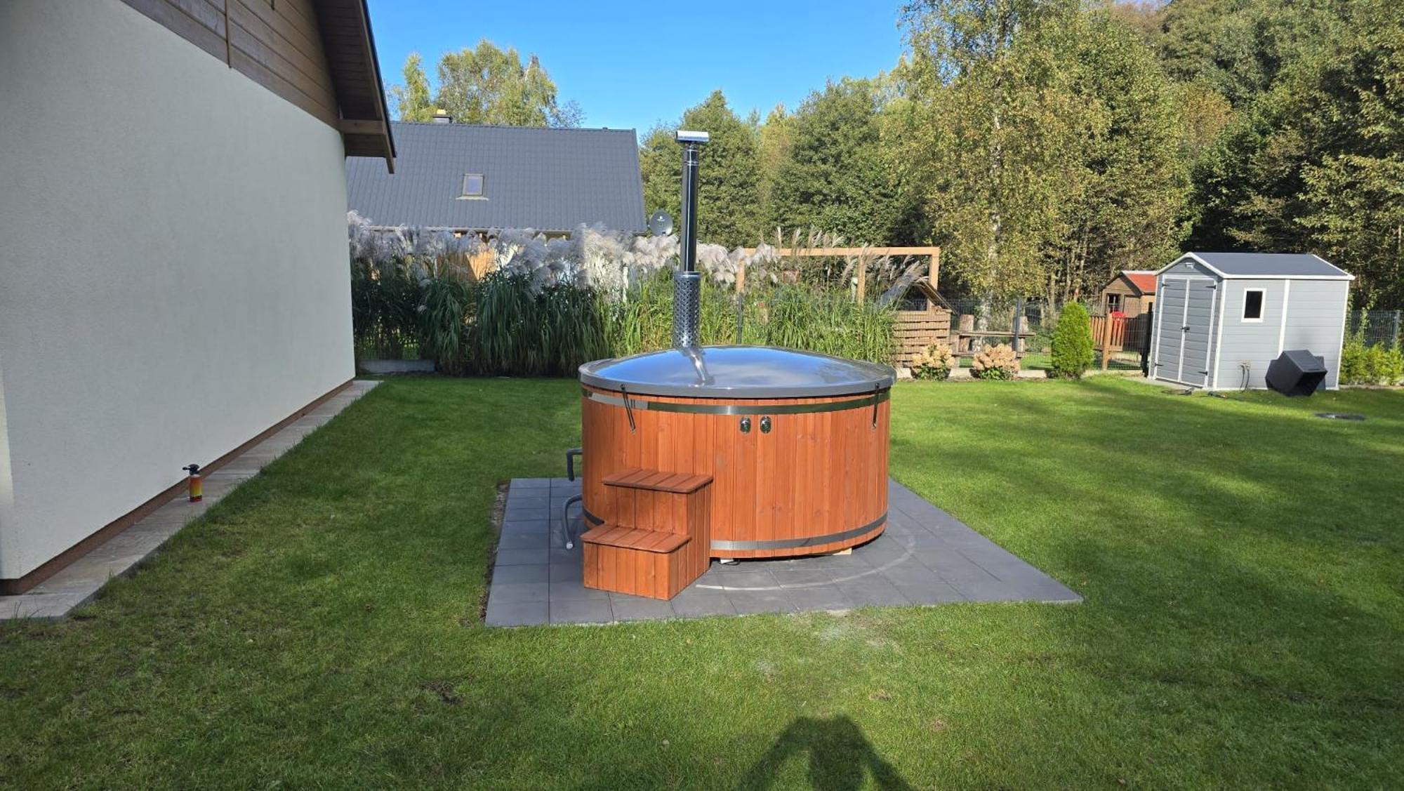 Domek Lipowy Balia-Jacuzzi Sasino Exteriér fotografie